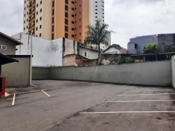 Comerciais-AV. TORQUATO DA SILVA LEITÃO-foto205315