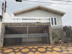 VILA MONTEIRO