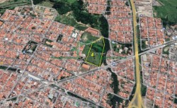 Terrenos e Chácaras-ÁREA VILA SÔNIA-foto232862