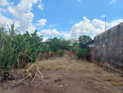 Terrenos e Chácaras-JARDIM MARACANÃ-foto244923