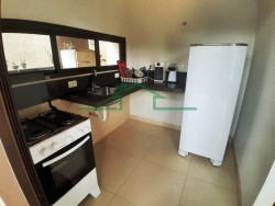 Casas-CONDOMÍNIO QUINTA SANTA HELENA-foto269074