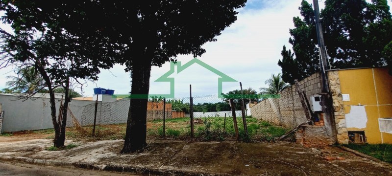 Terrenos e Chácaras-DOIS CÓRREGOS-foto274209
