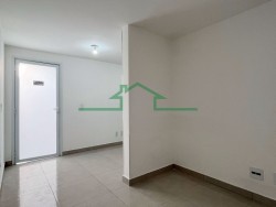Comerciais-AV. CARLOS BOTELHO-foto278367