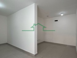 Comerciais-AV. CARLOS BOTELHO-foto278362